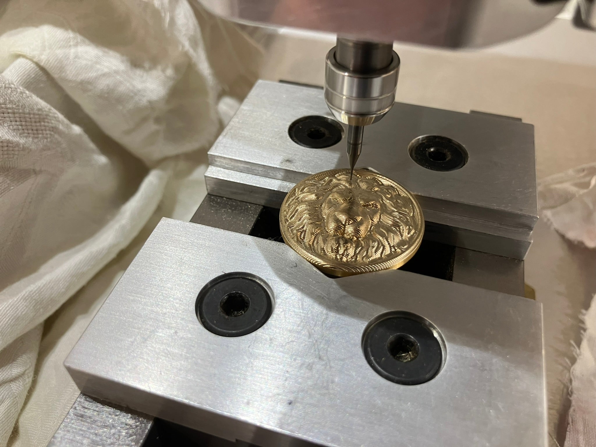 DE: cnc fraesmaschinen und graviermaschinen von schleicher technic, kundenstimme flor de oro
EN: cnc milling machines and engraving machines from schleicher technic, customer testimonial flor de oro